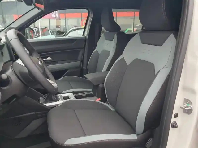 Dacia Duster eco-g 120 — photo 27