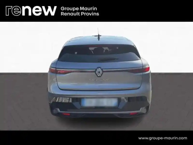 Renault Megane e-tech electric ev60 220ch techno super charge — photo 6