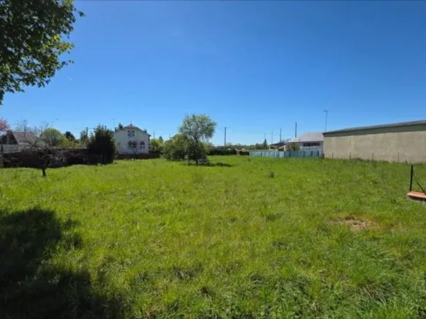 Terrain 1017 m²