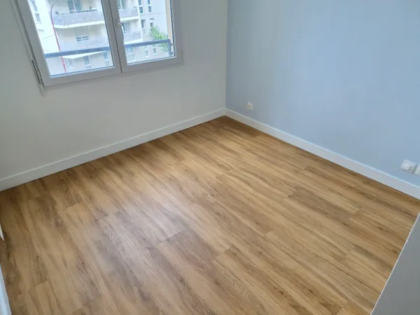 Loue bureau professionnel - 10m²