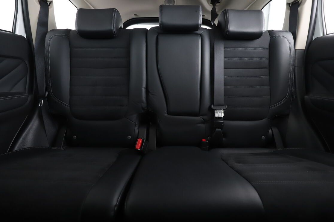 Mitsubishi Outlander PHEV Twin Motor Intense 4WD — photo 14