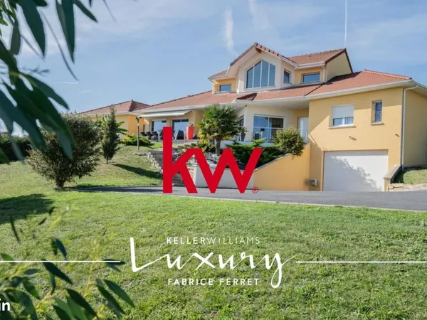 Maison 8 pièces 285 m²