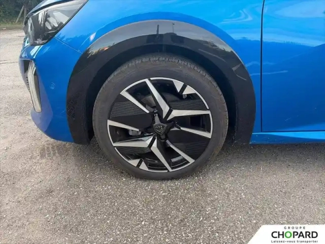 Peugeot 208 hybrid 110 e-dcs6 — photo 12