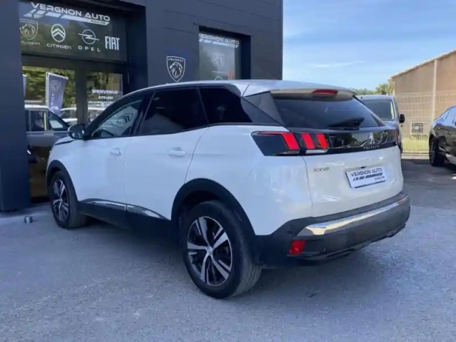 Peugeot 3008 ii puretech 130 s&amp;s allure — photo 18