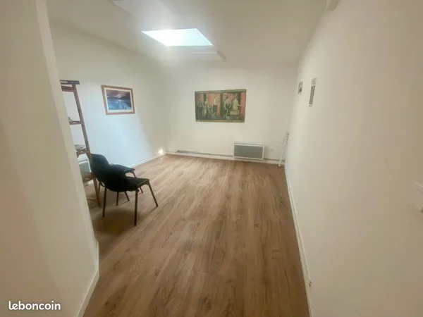 Bureau et espace de travail Location Cognac 15m² 200€