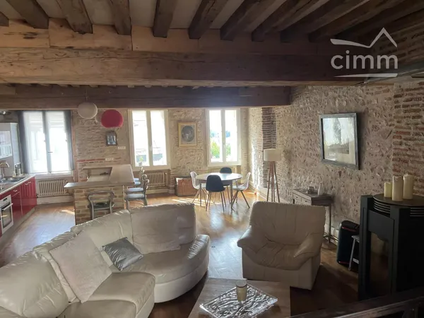 IMMEUBLE DE CARACTÈRE À BOURBON\-LANCY – PROJET PROFESSIONNEL ET VIE DE FAMILLE