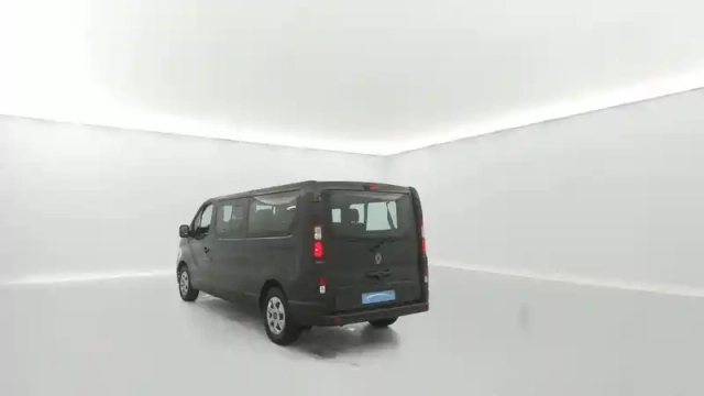 Renault Trafic blue dci 150 — photo 21