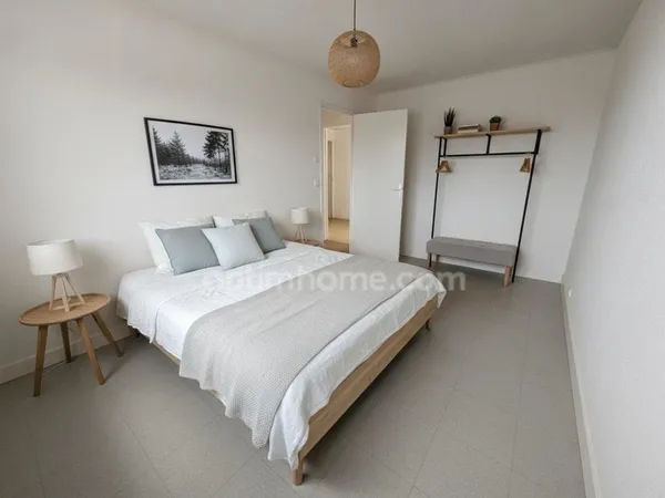 Ajustement de prix ! EXCLUSITÉ LE HAVRE A vendre Appartement avec trois chambres, cave et parking sé