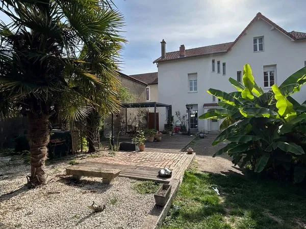Maison 7 pièces 195 m²