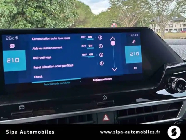 Citroën C4 e- 136 ch automatique — photo 34
