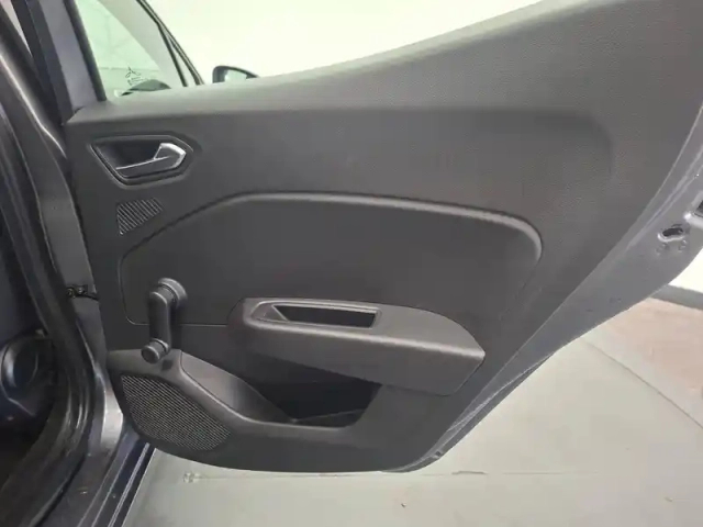Renault Clio tce 90 — photo 20