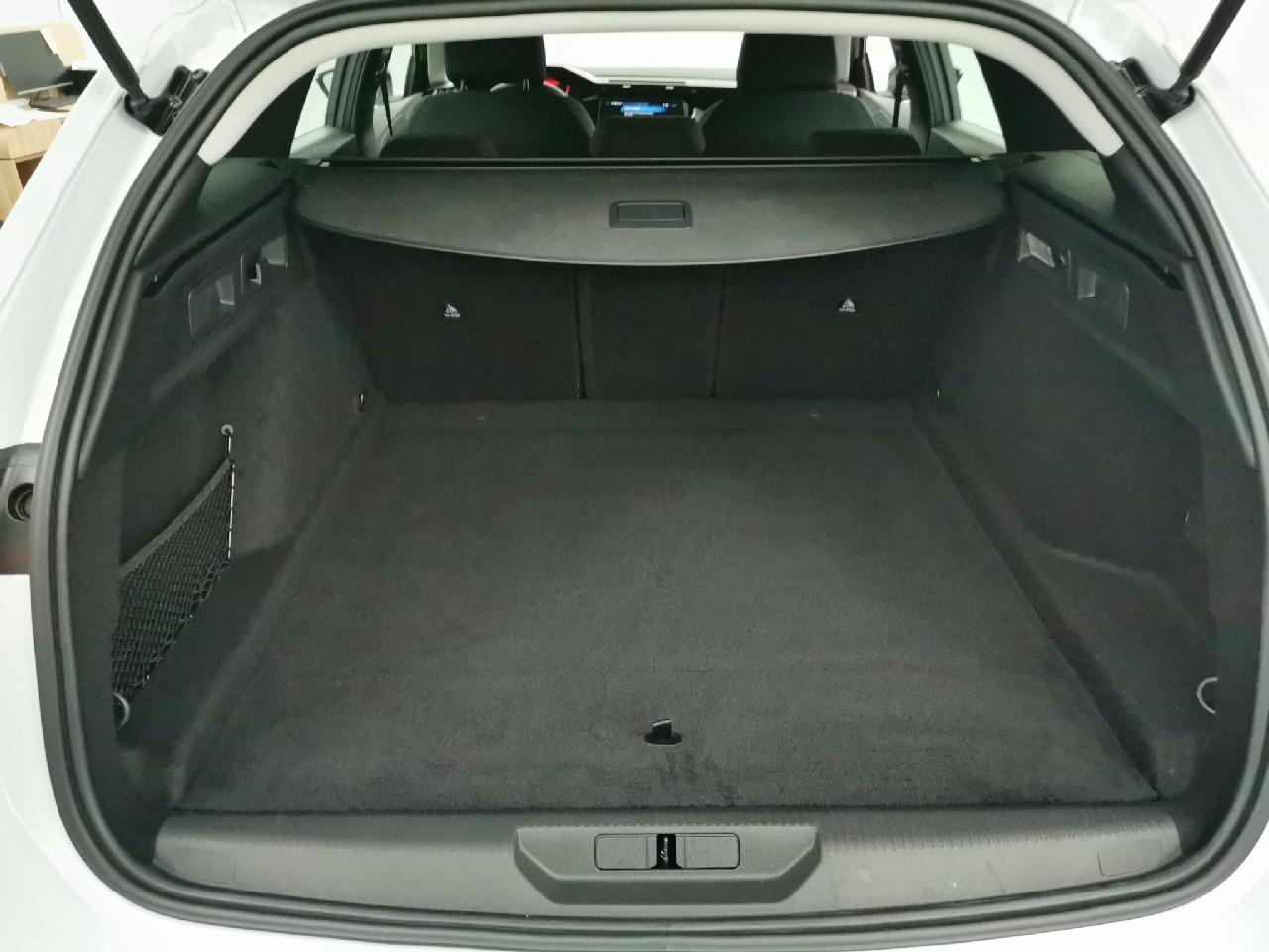 Peugeot 308 sw hybrid 145 e-dcs6 style — photo 14