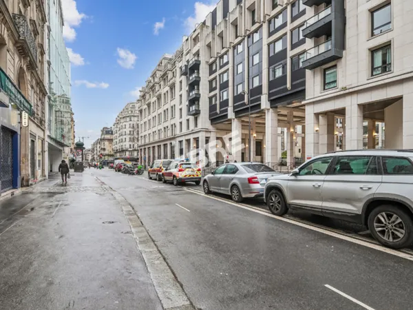 Local professionnel 230 m²