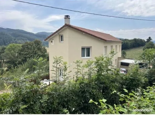je belle maison principale habitable de 135m2 .