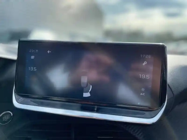Peugeot 208 puretech 100 s&amp;s bvm6 — photo 59