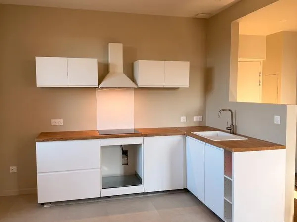 A louer - t2 lumineux et renove - 52m2 - a alix
