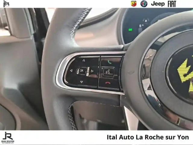 Abarth 500 e 155ch 42kwh 4cv — photo 10