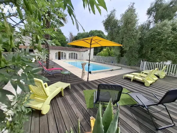 Maison 11 pièces 406 m²
