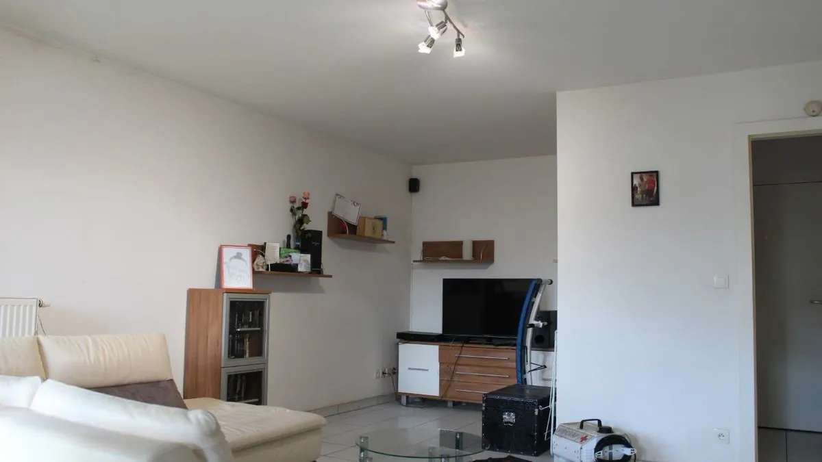 Photo 3