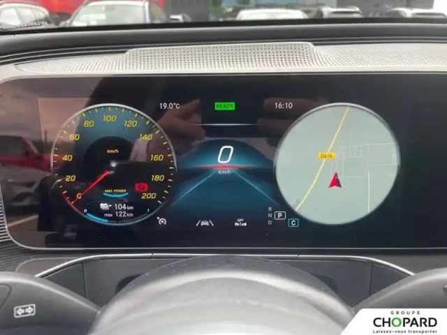 Mercedes Eqc 400 4matic — photo 17