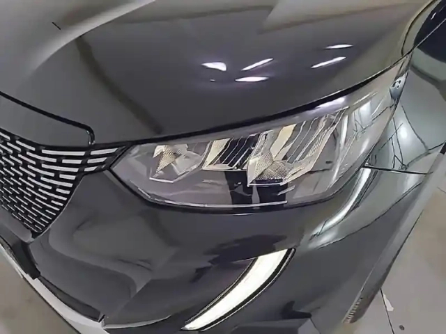 Peugeot 2008 puretech 130 s&amp;s eat8 — photo 16