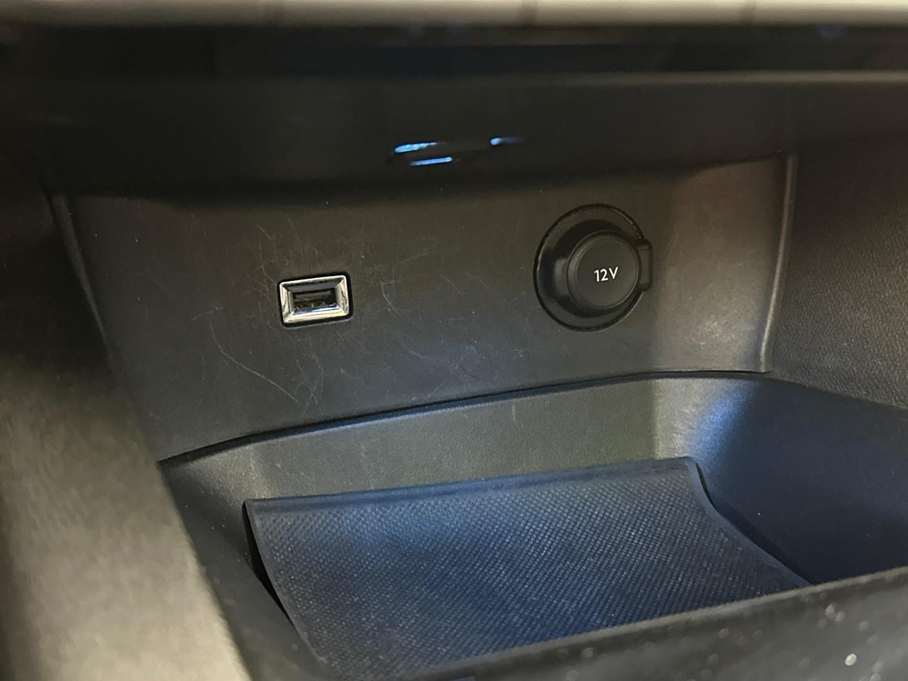 Peugeot 3008 hybrid 225 e-eat8 gt — photo 28