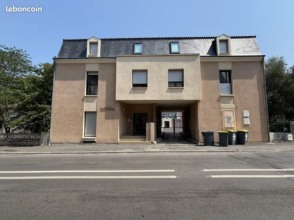 Studio 1 pièce 25 m²