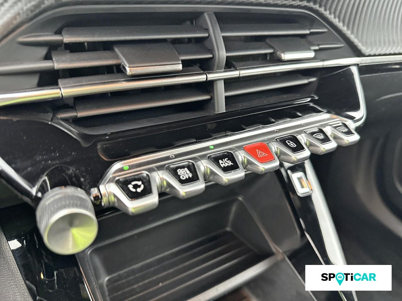 Peugeot 2008 1.2 puretech 100ch s&s active pack — photo 15