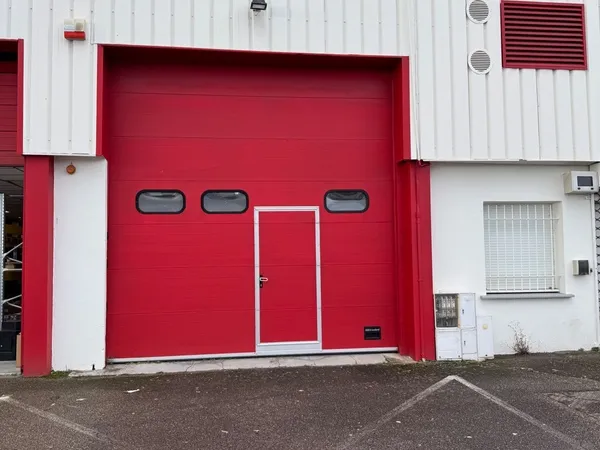 Local d'activité 647 m²