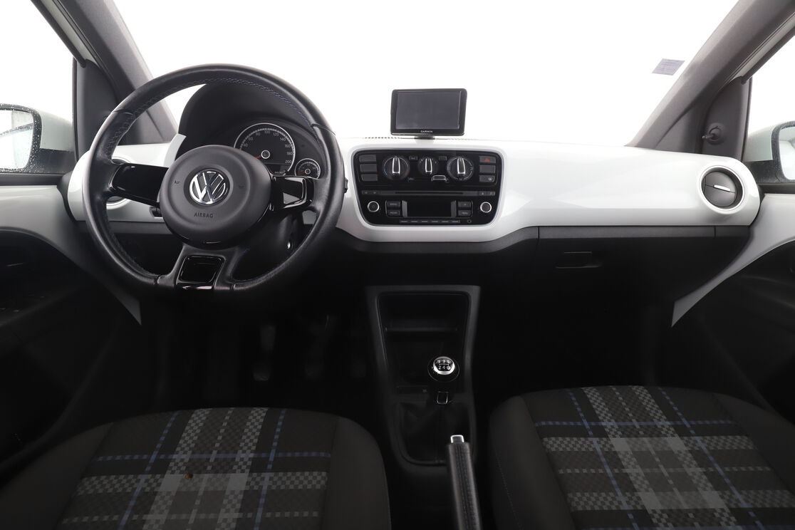 Volkswagen up! 1.0 Up! Club — photo 11