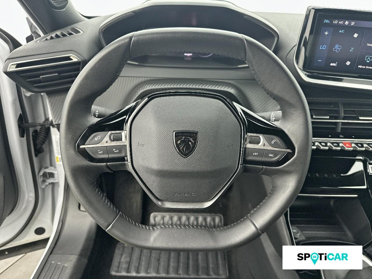 Peugeot 2008 1.2 puretech 100ch s&s allure — photo 12