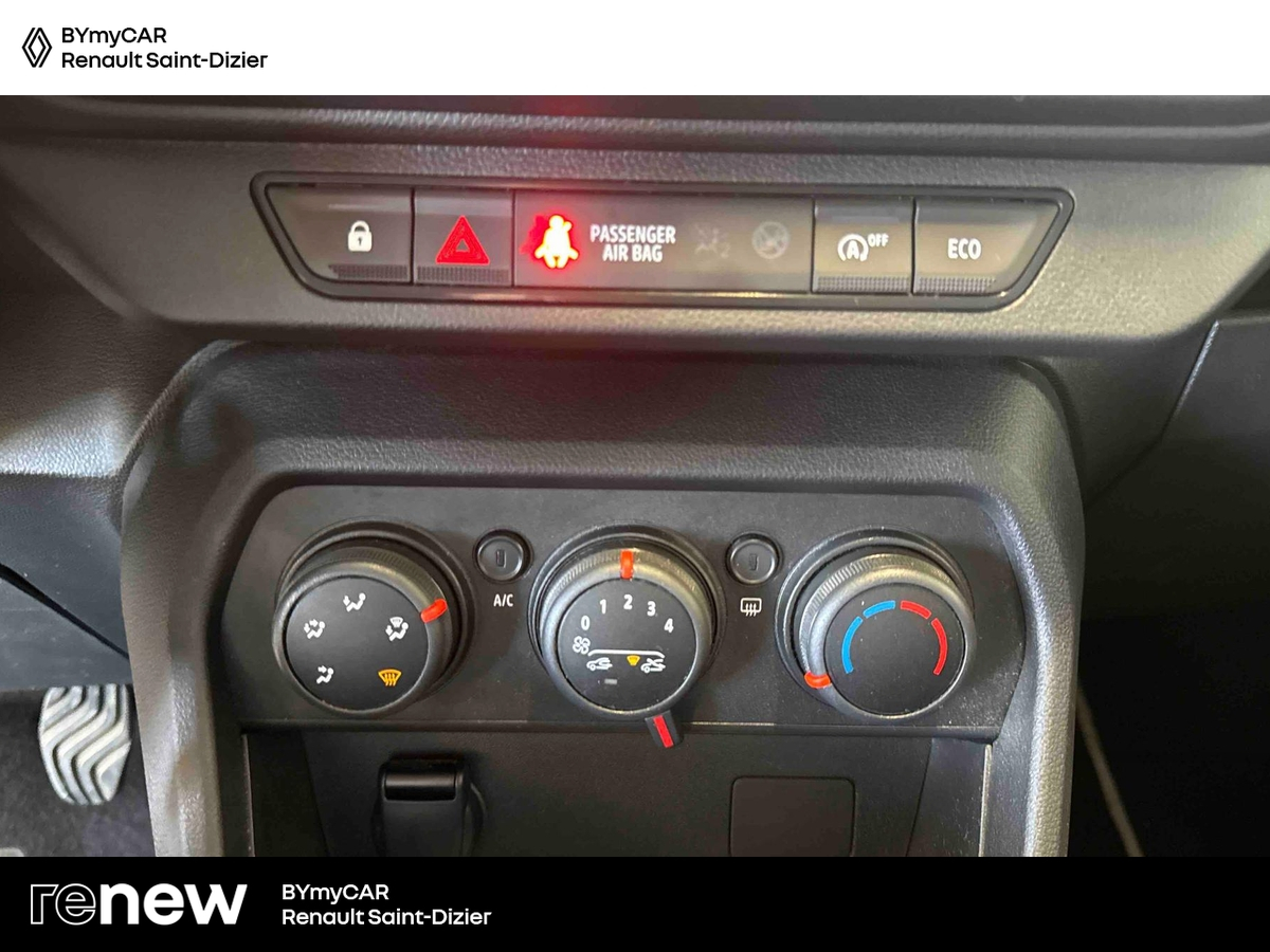 Dacia Sandero TCe 90 — photo 21
