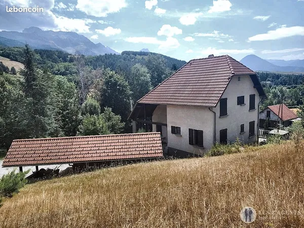 Propriété 7 pièces 126 m²