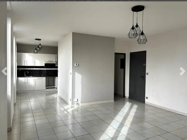 Loue appartement 65 m2