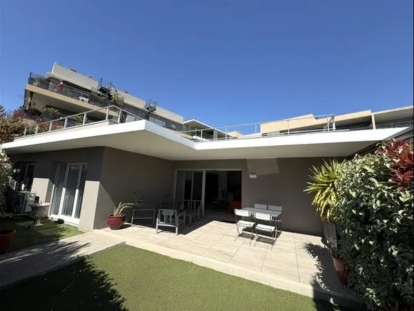 Appartement 4 pièces 105 m²