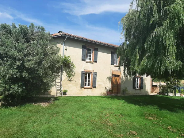 Maison 6 pièces 219 m²