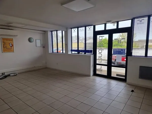 Bureau 62 m²