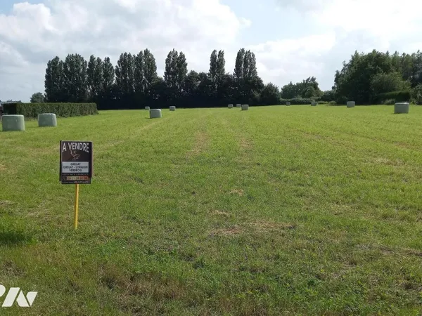 Terrain 3700 m²