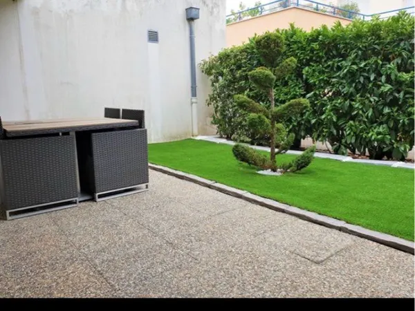 à louer - t2 avec terrasse/jardin - besançon