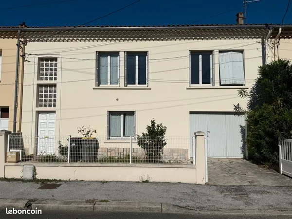 Maison de ville 170 m2 avec garage et jardin
