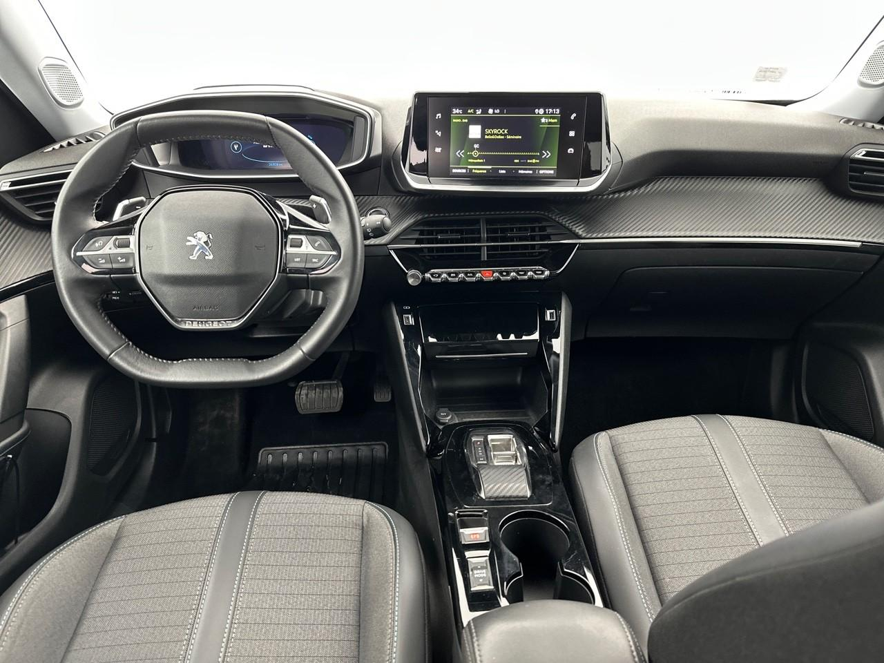 Peugeot 2008 puretech 130 s&s eat8 allure pack — photo 11