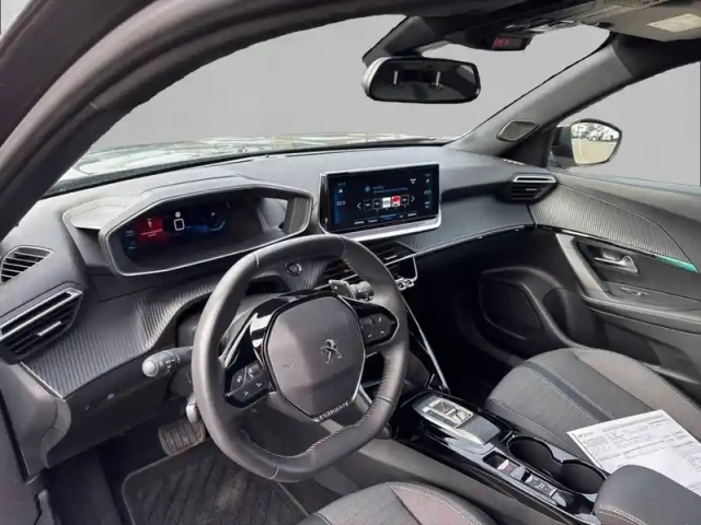 Peugeot 2008 puretech 130 s&amp;s eat8 — photo 28