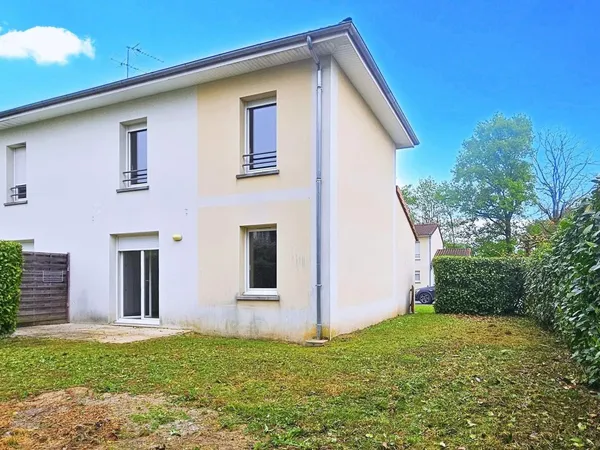 Maison 3 chambres - 80 m² - 4 pièces - Jardin