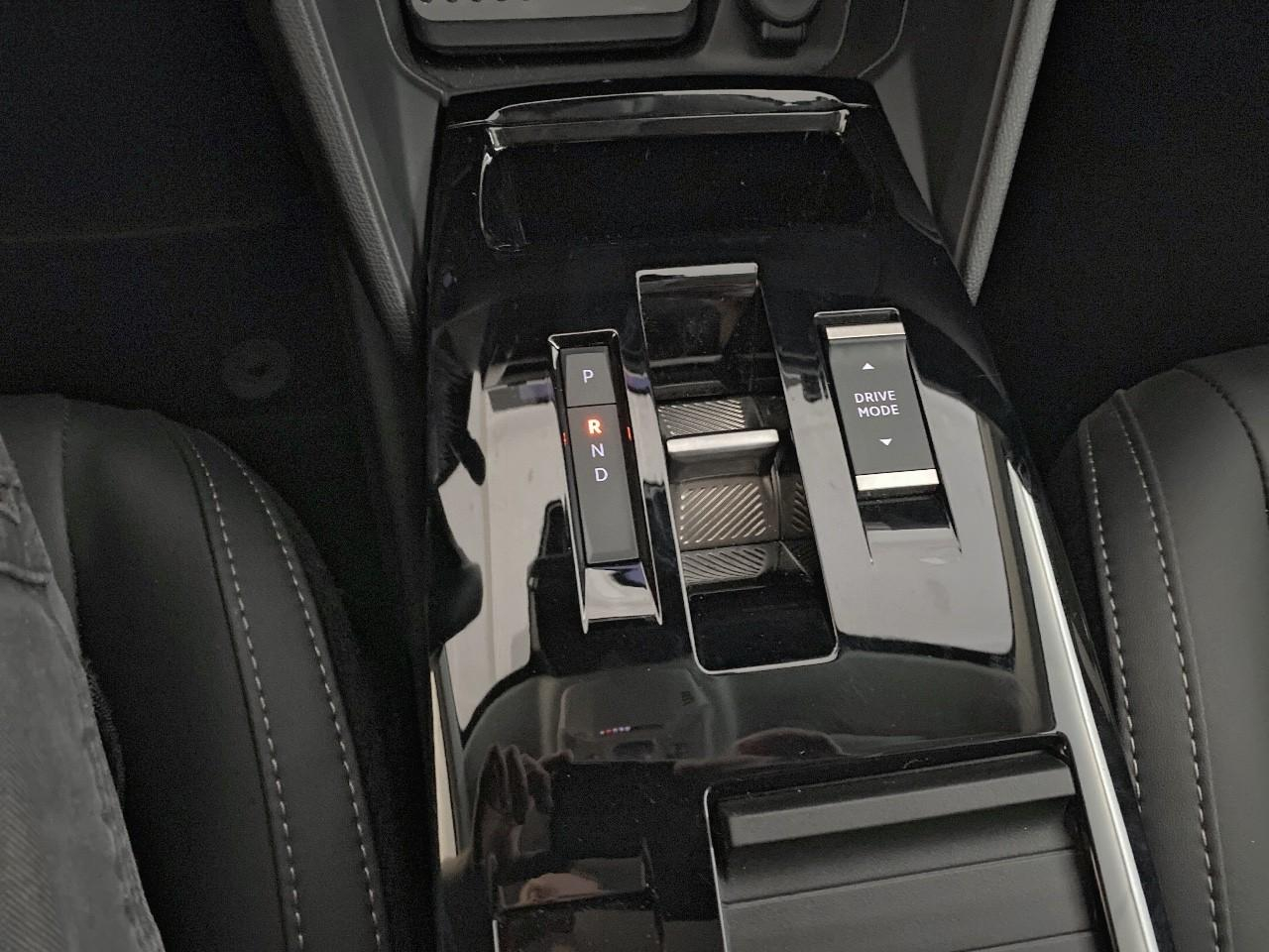 Citroën C4 hybride 145 ch e-dcs6 max — photo 17