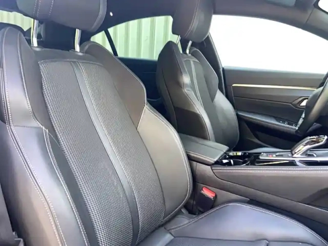 Peugeot 508 hybrid 225 e-eat8 — photo 19