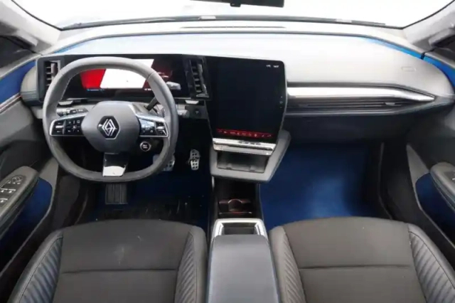 Renault Scenic e-tech électrique 220 ch grande autonomie — photo 9
