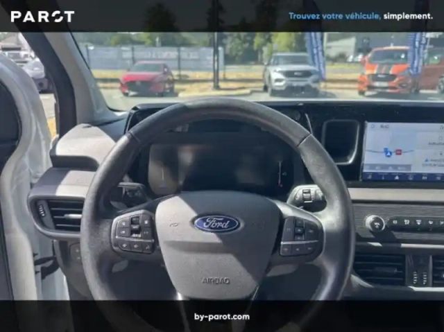 Ford Transit Courier fourgonnette 1.0 ecoboost 100ch trend — photo 29
