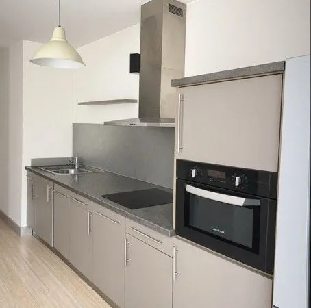 T2 meublé 58m² - Déco actuelle, balcon et calme secteur Paix (Reims)
