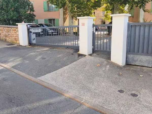 Garage fermé
