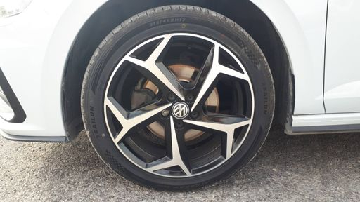 Volkswagen Polo 1 TSI 115 - R-Line – 2018 – 129202 km – Essence – Boîte Automatique — photo 17